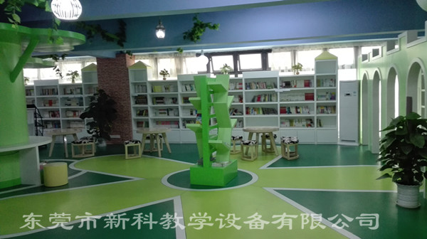 <a href='/chanpin/110-1.html' target='1' style='font-size:18px; font-weight:bold; color:#000000;'>图书阅览室</a>2